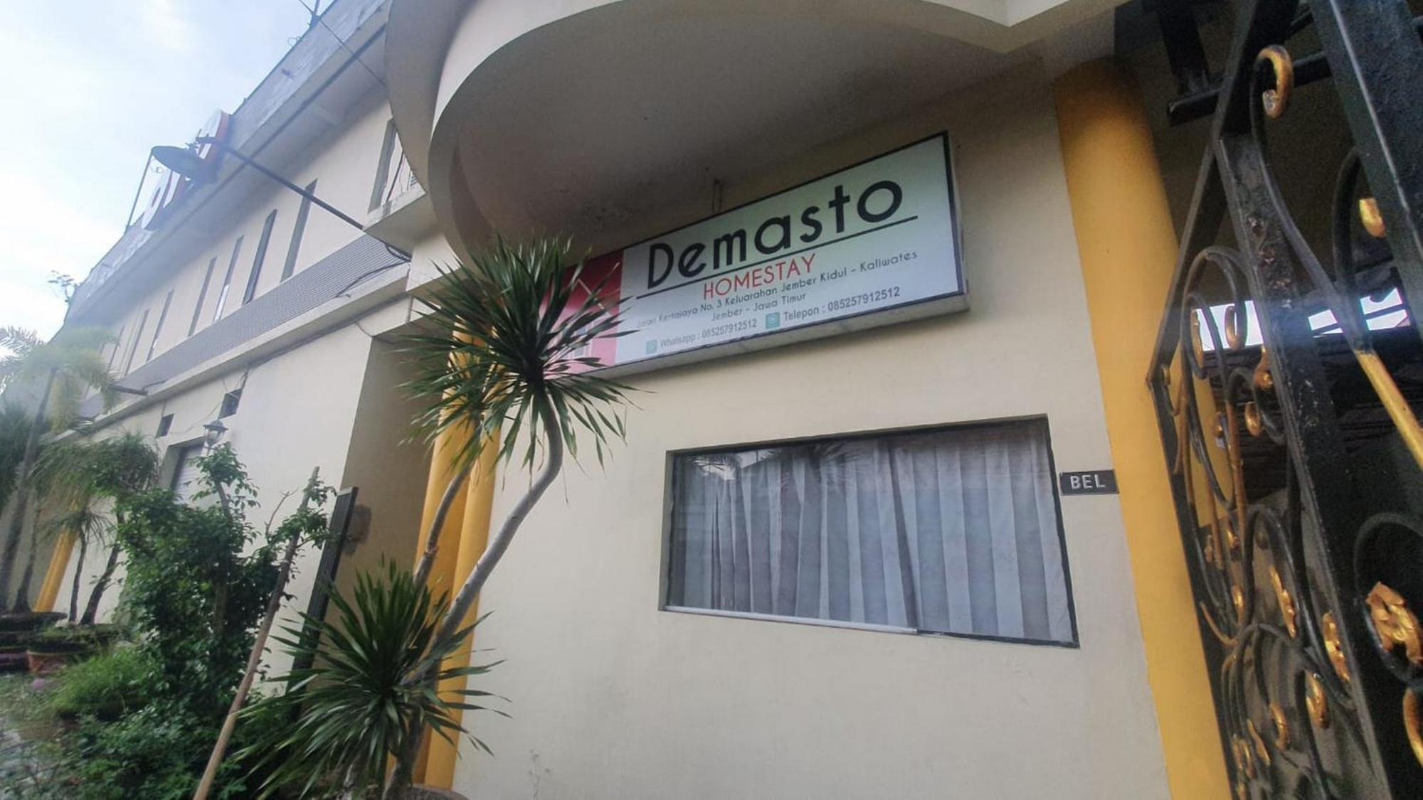 Reddoorz Syariah At Demasto Homestay Jembel Eksteriør bilde
